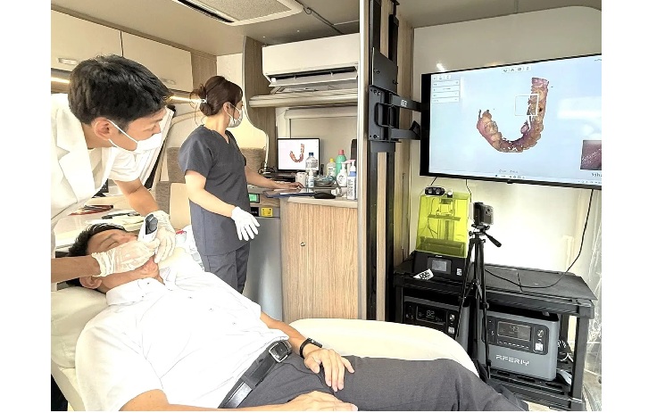 歯科健診では口腔スキャンや歯周病チェックを実施