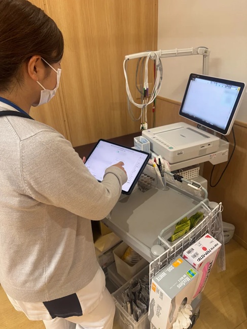 看護ラウンド中の記録業務でも生成AIを活用